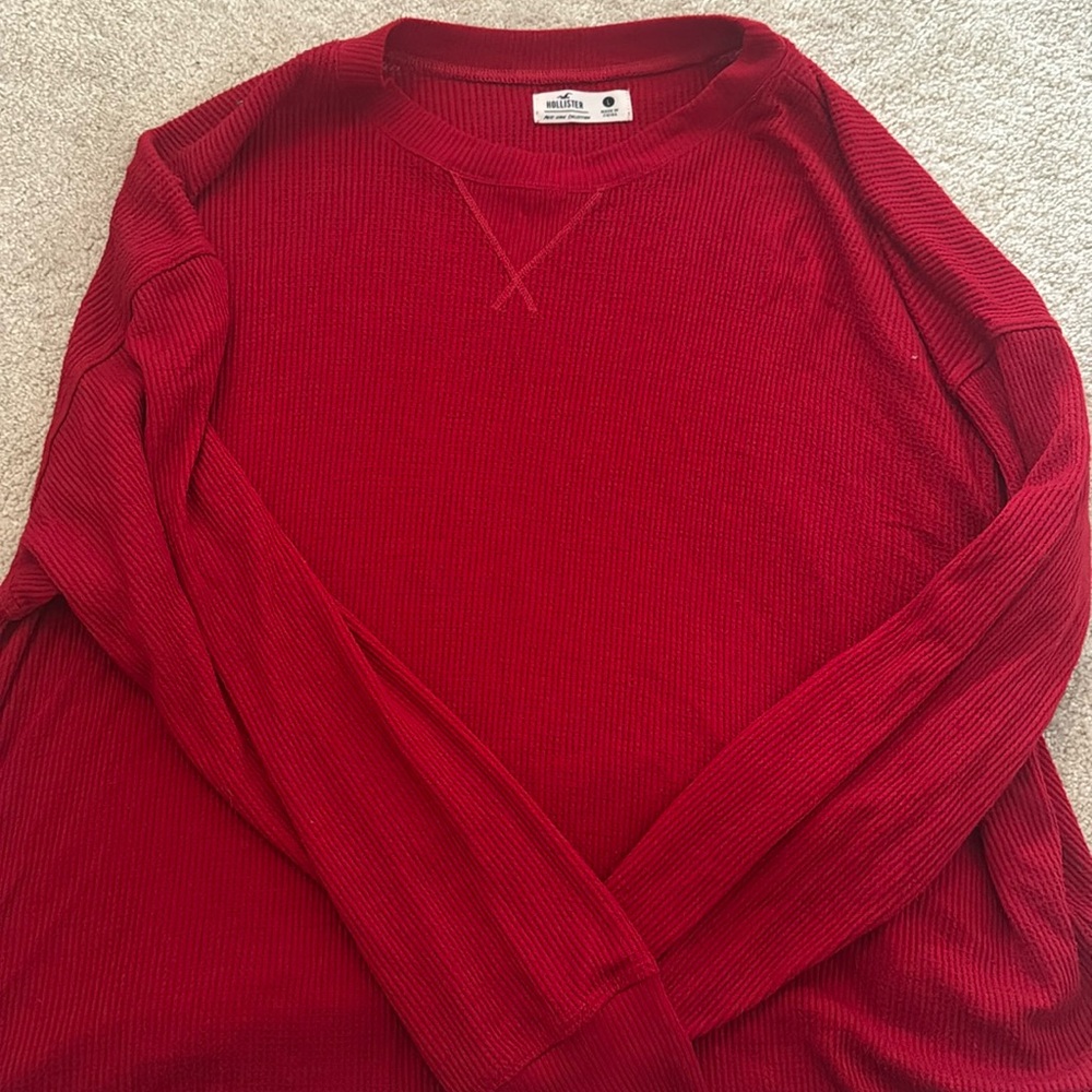 Size L holister red lounge tee